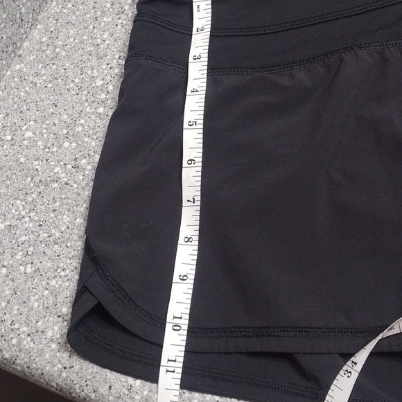 lululemon athletica Black Athletic Shorts Moisture-Wicking Performance - Picture 6 of 7